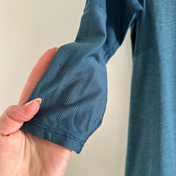 Lululemon Spin City Long Sleeve 1/4 Zip Top in Teal - Picture 4 of 7
